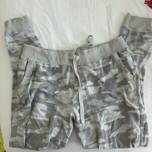 Z Supply Kids Camouflage Joggers - Gray and White